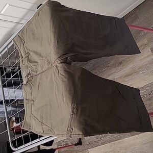 Mountain Hardware Mens Ap shorts, 34 waist, 18 " inseam